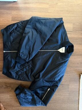 Abercrombie & Fitch Black Women's Bomber Jacket